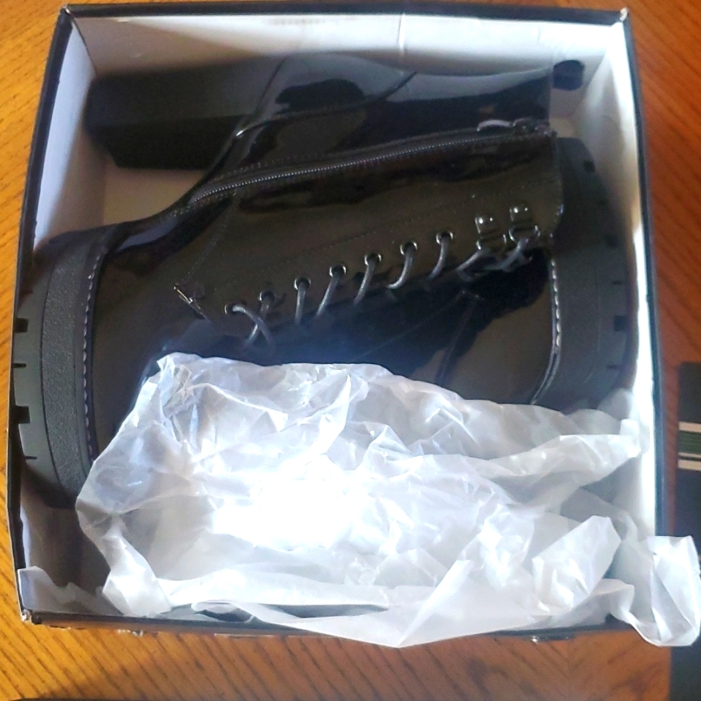 Azalea Wang ASA Patent Black Boots Great for Fall and Winter!! - Picture 9 of 11